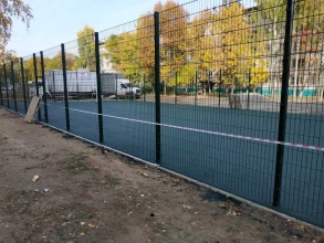 Забор на спортивную площадку 40 метров фото в Видном
